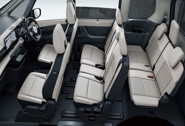 Hire Nissan Mini Van 6-Seater